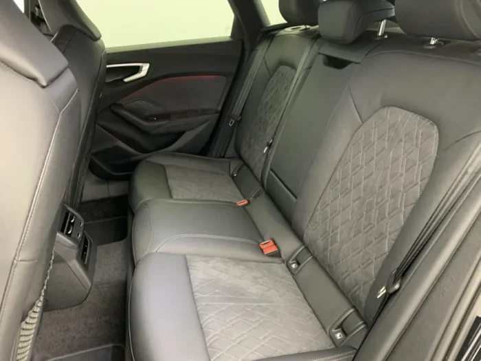 Audi A5 AVANT TDI Hybride 204 ch S tronic 7 S line – Image 16