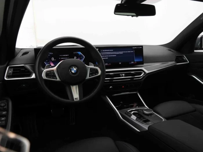BMW 3 320dA 190 MHEV Touring M Sport – Image 7