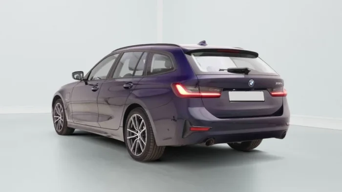 BMW 3 330e 292 PHEV Touring Sport – Image 3
