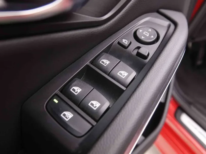 BMW 3 320d 190 Touring Steptronic M-Pack – Image 24
