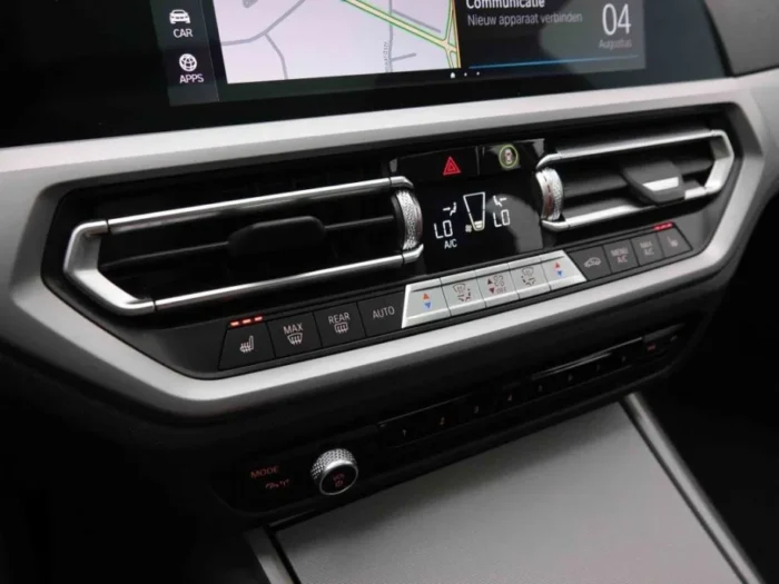 BMW 3 330e 292 PHEV Touring Sport – Image 17