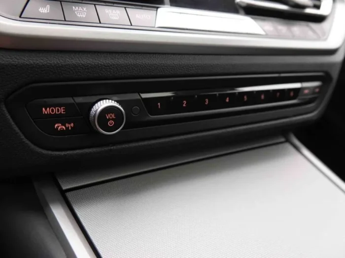 BMW 3 330e 292 PHEV Touring Sport – Image 18