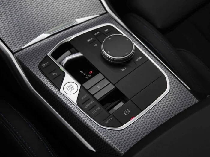 BMW 3 320dA 190 MHEV Touring M Sport – Image 16