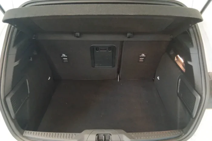 Ford Focus Focus 1.0 EcoBoost 155 S&S mHEV Powershift ST-Line X – Image 13
