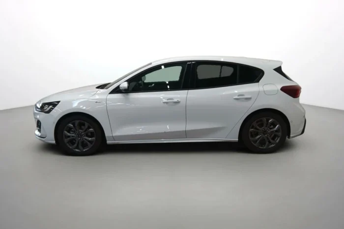 Ford Focus Focus 1.0 EcoBoost 155 S&S mHEV Powershift ST-Line X – Image 15