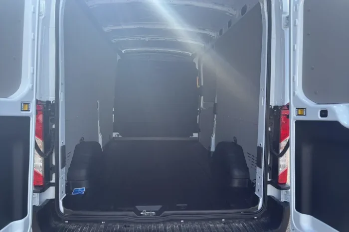 Ford Transit Fourgon T350 L3H2 2.0 ECOBLUE 130 S&S TREND – Image 8