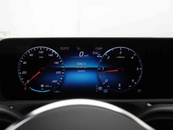 Mercedes-Benz CLA 200d SB – Image 17
