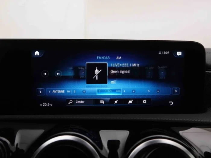 Mercedes-Benz CLA 200d SB – Image 11